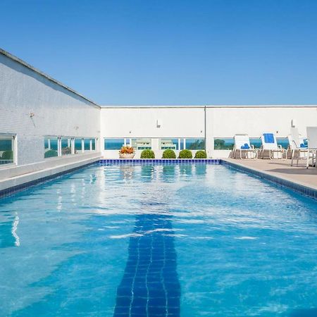 Ramada By Wyndham Macae Hotel & Suites Екстериор снимка
