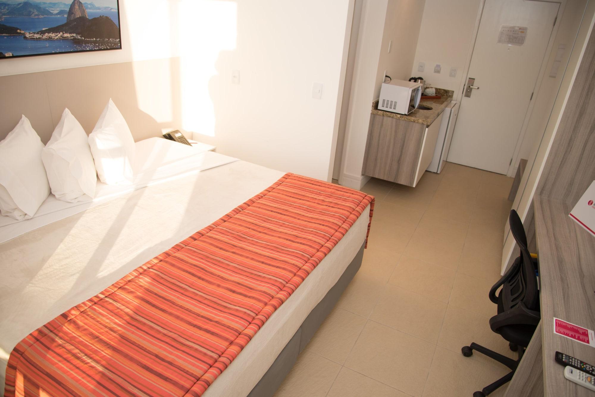 Ramada By Wyndham Macae Hotel & Suites Екстериор снимка