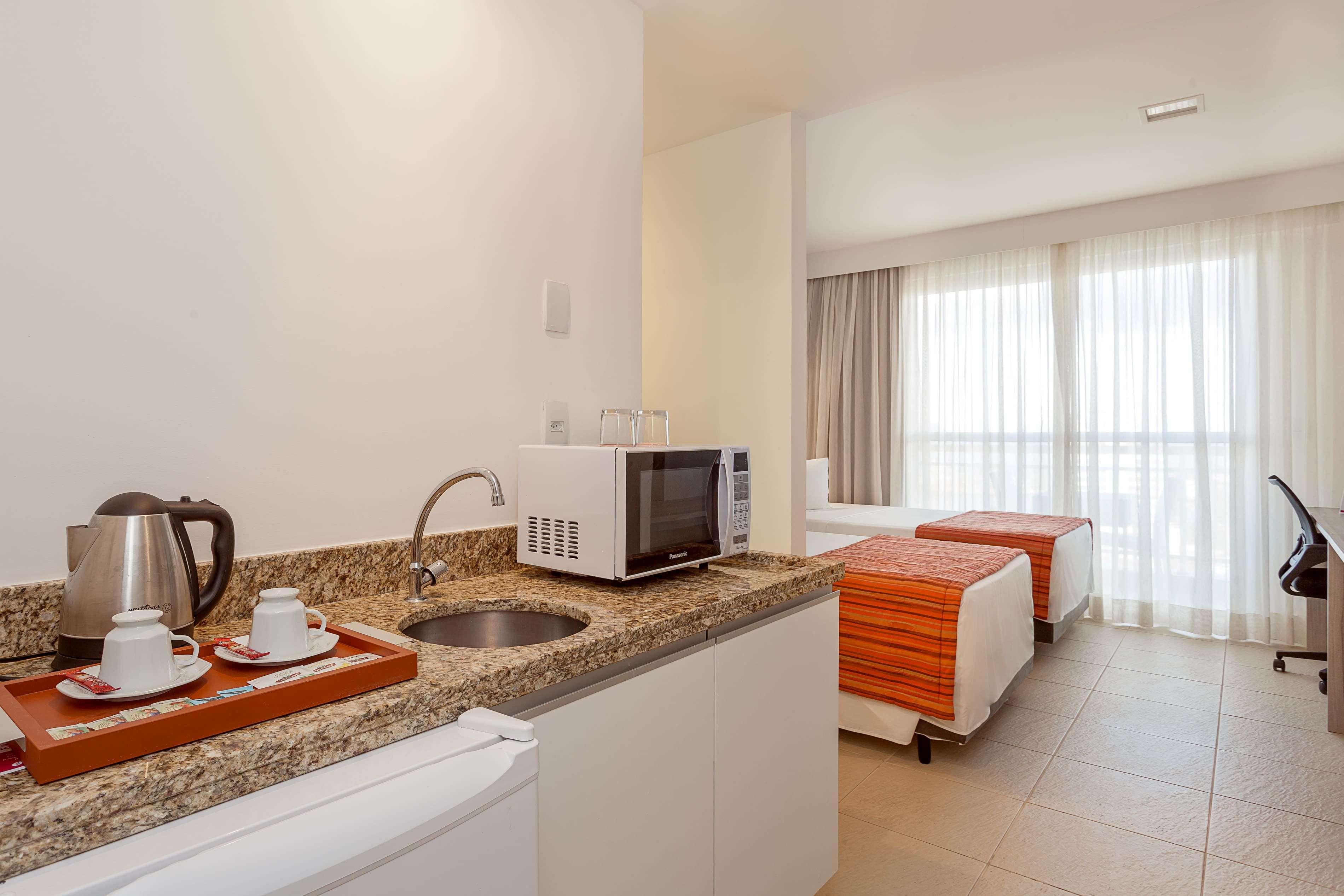 Ramada By Wyndham Macae Hotel & Suites Екстериор снимка