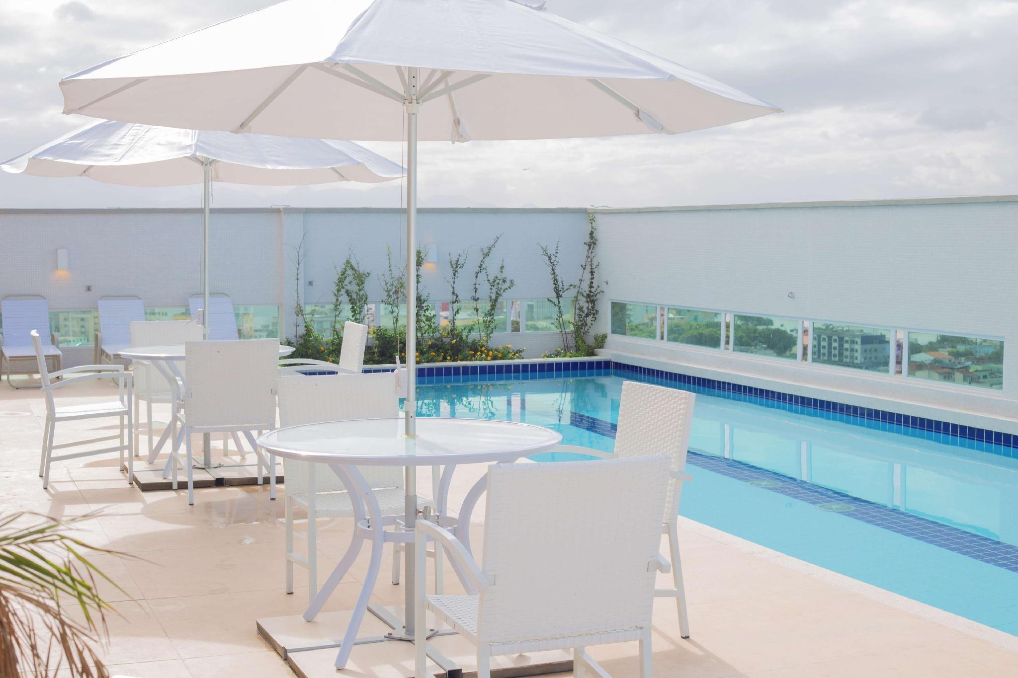 Ramada By Wyndham Macae Hotel & Suites Екстериор снимка