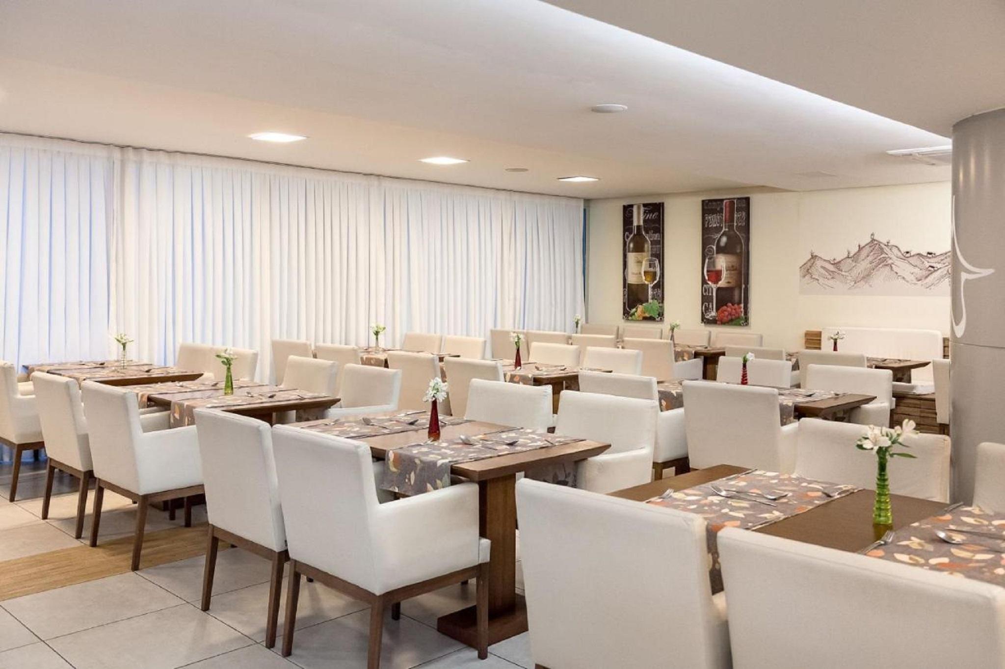 Ramada By Wyndham Macae Hotel & Suites Екстериор снимка