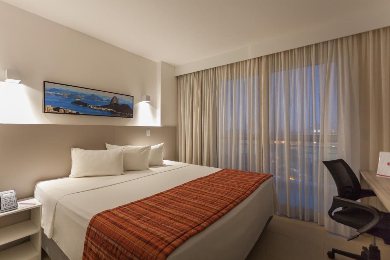 Ramada By Wyndham Macae Hotel & Suites Екстериор снимка